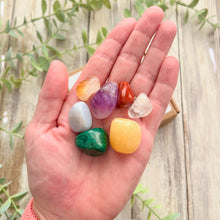 Load image into Gallery viewer, Crystals for Chakras, The perfect Crystal Starter Set
